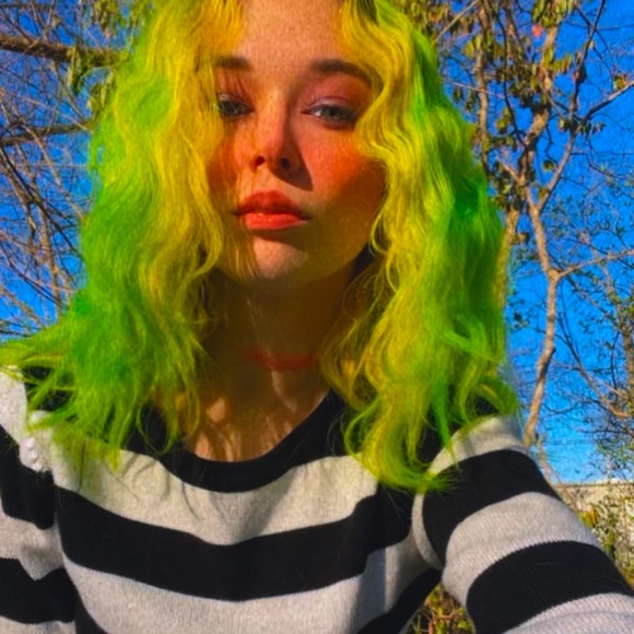 Meet your Posher, Evaline - Picture 4 of 5